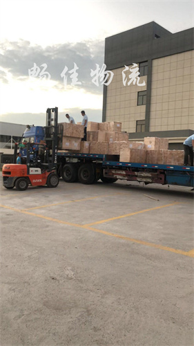 成都到西寧物流公司|成都到西寧貨運(yùn)公司|<a href=www.dns10.cn target=_blank class=infotextkey><a href=http://www.dns10.cn target=_blank class=infotextkey>成都物流</a>公司</a>到西寧